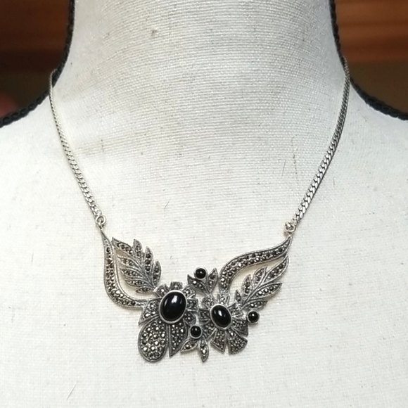 Vintage Art Deco 1920s Sterling Silver Onyx and Marcasite Statement Necklace - Picture 16 of 16